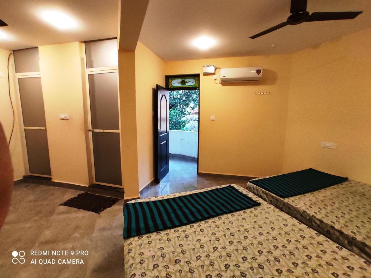 Godwill Kimo Guest House Seraulim Madgao Buitenkant foto