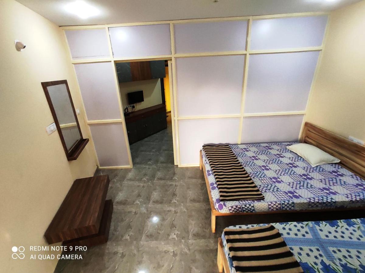 Godwill Kimo Guest House Seraulim Madgao Buitenkant foto