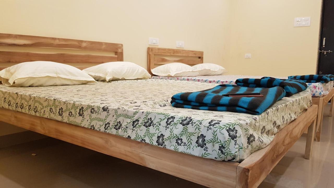 Godwill Kimo Guest House Seraulim Madgao Buitenkant foto