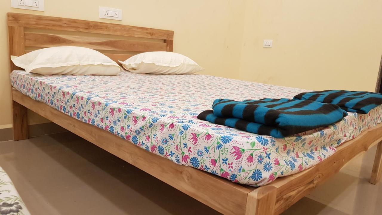 Godwill Kimo Guest House Seraulim Madgao Buitenkant foto